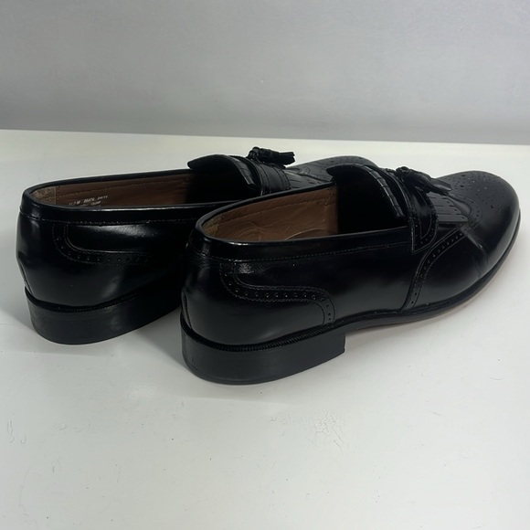 Bostonian Classics Black Tasseled Wingtip Leather Shoes - Picture 3 of 8